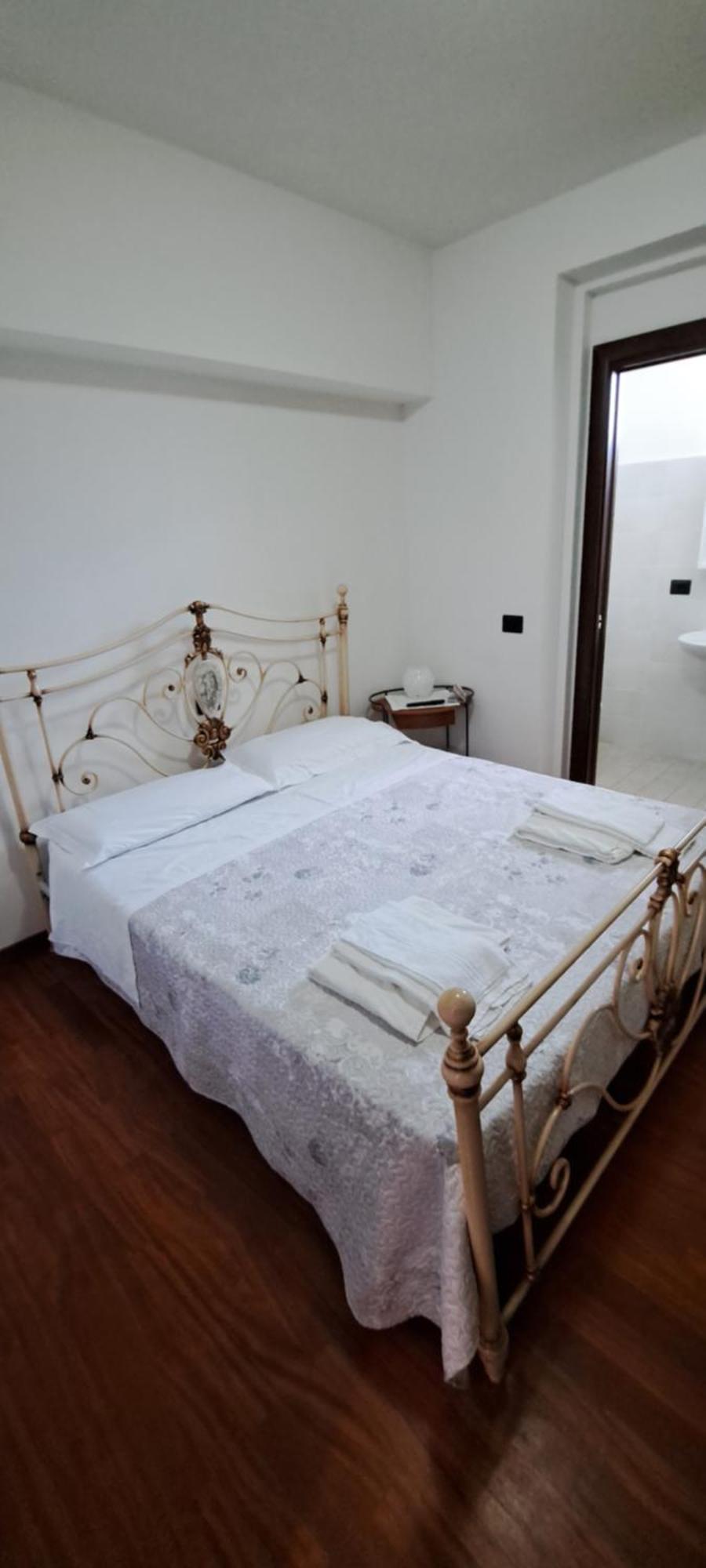 B & B Le Tre Rose Tollo Exterior foto